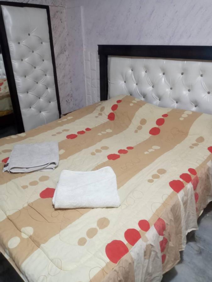 Guest House Hazem Al Azraq ash Shamālī Exteriör bild